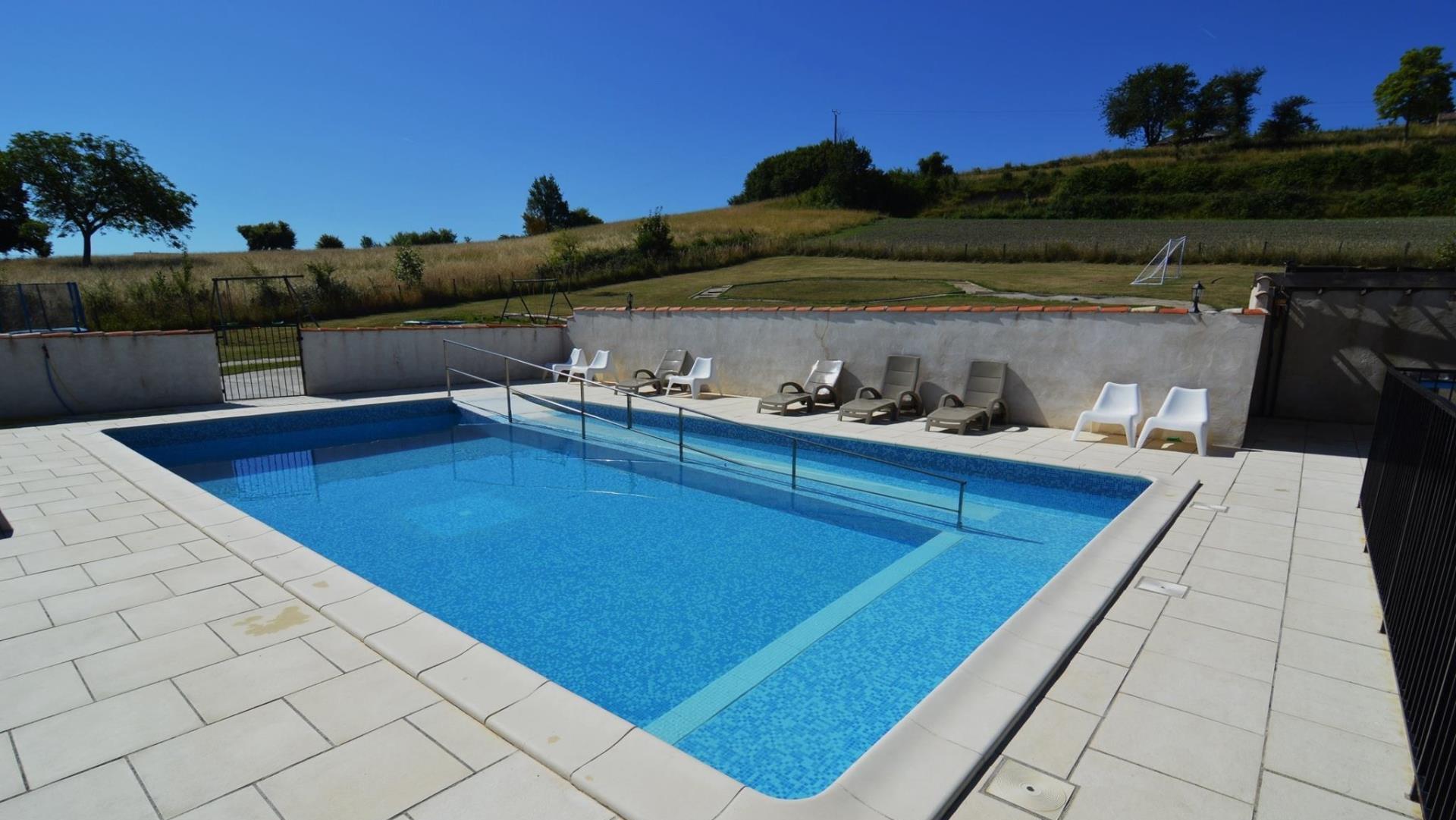 Picture of Domaine du Sourire - Wheelchair accessible stunning swimming pool