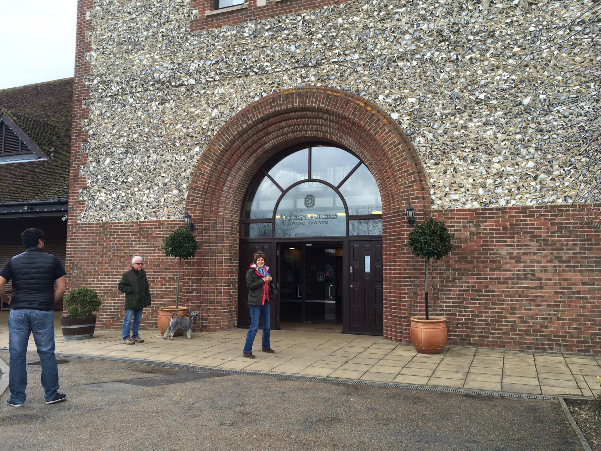 Entrance to restaurants and shop